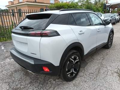 Peugeot 2008 1200 HYBRID ALLURE 145CV E-DCS6 CARPLAY FULL LED Bianco usata Roma