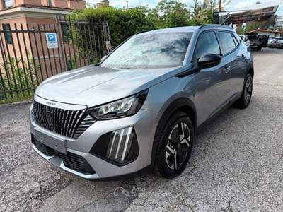 Peugeot 2008 1200 HYBRID ALLURE 145CV E-DCS6 CARPLAY FULL LED Argento usata Roma