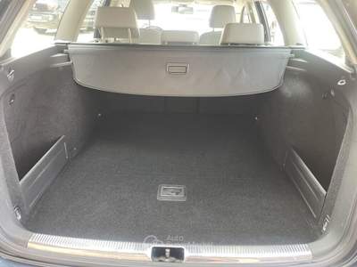 Volkswagen Passat Var. Highline NEO PATENTATI Grigio usata Perugia