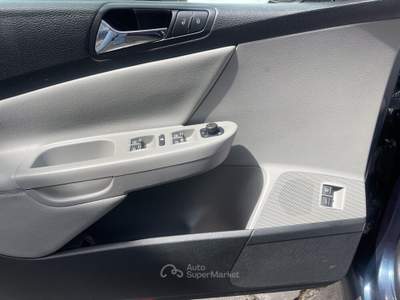 Volkswagen Passat Var. Highline NEO PATENTATI Grigio usata Perugia
