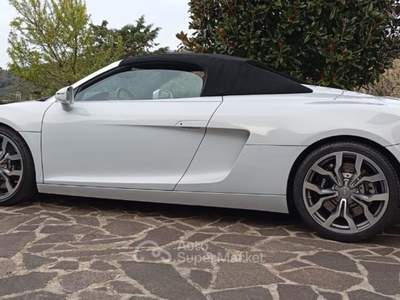 Audi R8 Spyder 4.2 V8 FSI quattro R tronic Bianco usata San Miniato