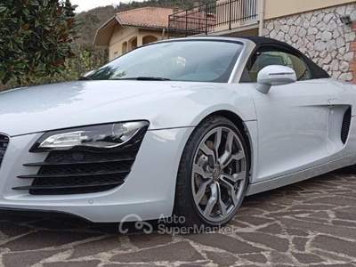 Audi R8 Spyder 4.2 V8 FSI quattro R tronic Bianco usata San Miniato