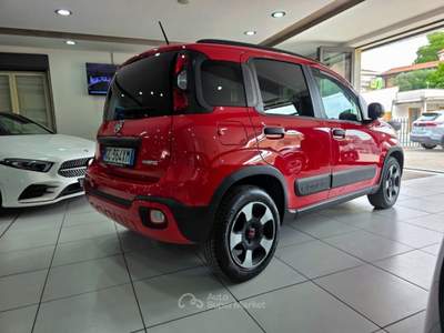 Fiat Panda City Cross 1.0 70CV FireFly S&S Hybrid Rosso usata Mirabella Imbaccari