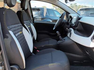Fiat Panda 1000 HYBRID PANDINA CROSS 65CV CARPLAY PDC ITALIA Nero usata Pistoia