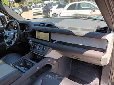 Land Rover Defender 110 3000D I6 250CV AWD AUTO X-DYNAMIC SE ITALIA Grigio usata Pistoia