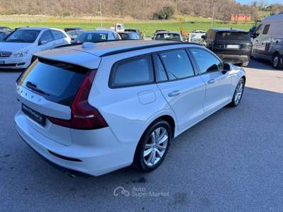 Volvo V60 D3 2.0 DIESEL Geartronic R-design FULL LED RDESIGN Bianco usata Sant'Angelo in vado