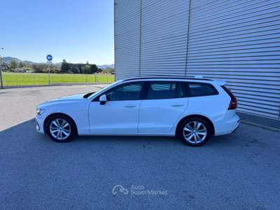 Volvo V60 D3 2.0 DIESEL Geartronic R-design FULL LED RDESIGN Bianco usata Sant'Angelo in vado