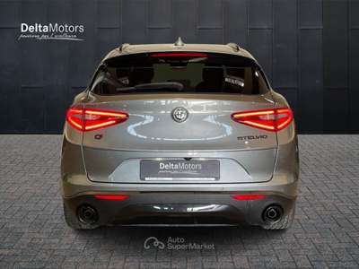 Alfa Romeo Stelvio  -  2.2 turbodiesel 190 cv at8 q4 b-tech Grigio usata Ancona