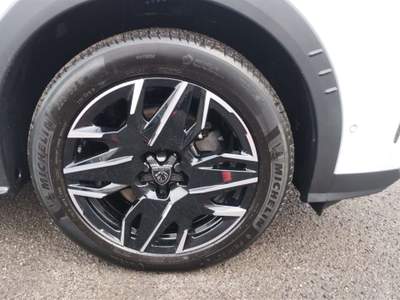 Peugeot 5008  hybrid 136 e-dcs6 gt Bianco usata Modena