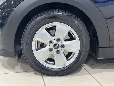 MINI Clubman 5p 1.5 cooper essential auto Nero usata Vicenza
