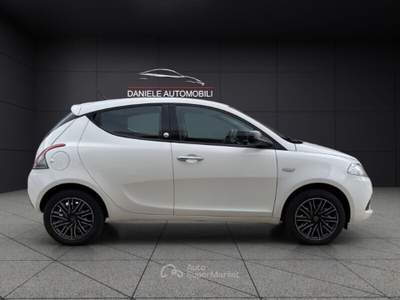 Lancia Ypsilon Ypsilon 1.2 69 CV 5 porte GPL Ecochic Gold Bianco usata Torino