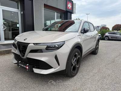 Alfa Romeo Junior Junior 1.2 136 CV Hybrid eDCT6 Speciale Bianco usata RENDE