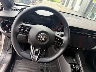 Alfa Romeo Junior Junior 1.2 136 CV Hybrid eDCT6 Speciale Bianco usata RENDE