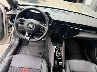 Alfa Romeo Junior Junior 1.2 136 CV Hybrid eDCT6 Speciale Bianco usata RENDE