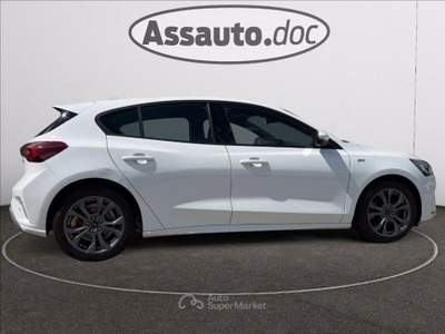 Ford Focus 1.0 ecoboost h ST-Line 125cv powershift Bianco usata Gaglianico