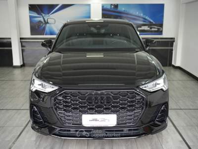 Audi Q3 SPB 35 TDI Sline S tronic Identity Black Nero usata Pozzuoli