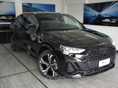 Audi Q3 SPB 35 TDI Sline S tronic Identity Black Nero usata Pozzuoli