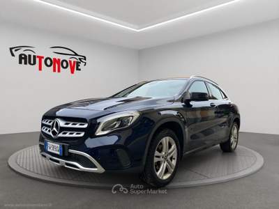 Mercedes-Benz GLA GLA 200 d Automatic Premium PREZZO NON VINCOLATO AL FINANZIAMENTO Blu/Azzurro usata Cambiago