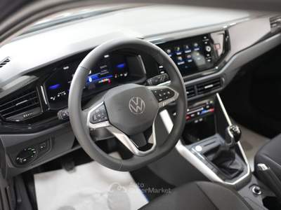 Volkswagen Taigo 1.0 TSI 95 CV Edition Plus Oro usata Pozzuoli