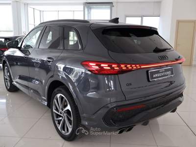 Audi Q5 2.0 tdi mhev+ S line edition quattro 204cv s-tronic Rosso usata Ceglie Messapica