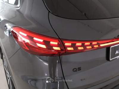 Audi Q5 2.0 tdi mhev+ S line edition quattro 204cv s-tronic Rosso usata Ceglie Messapica