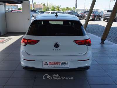 Volkswagen Golf 1.0 etsi evo Life 110cv dsg Bianco usata Pordenone