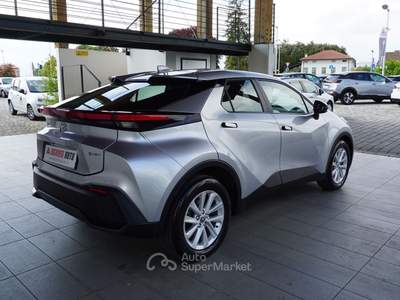 Toyota C-HR 1.8 hev Active fwd e-cvt Argento usata Pordenone