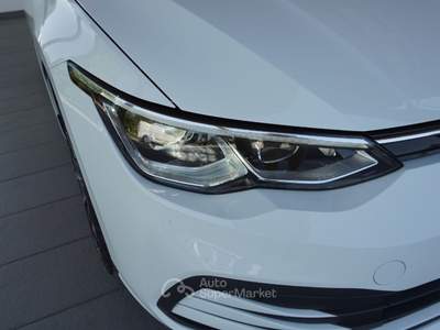 Volkswagen Golf 1.0 etsi evo Life 110cv dsg Bianco usata Pordenone