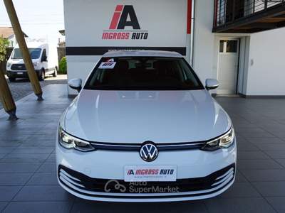 Volkswagen Golf 1.0 etsi evo Life 110cv dsg Bianco usata Pordenone