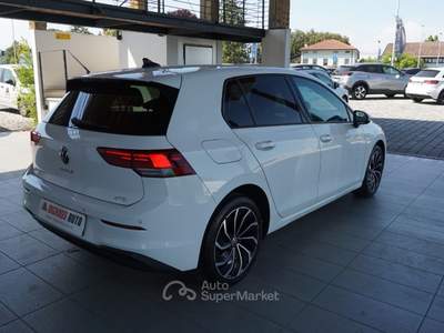 Volkswagen Golf 1.0 etsi evo Life 110cv dsg Bianco usata Pordenone