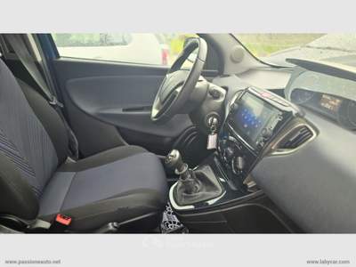 Lancia Ypsilon Ypsilon 1.0 FireFly 5p.S&S Hybryd Gold Blu/Azzurro usata ARIANO IRPINO