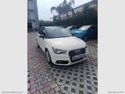 Audi A1 A1 1.6 TDI Admired Bianco usata Cimitile