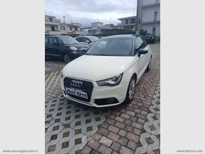 Audi A1 A1 1.6 TDI Admired Bianco usata Cimitile