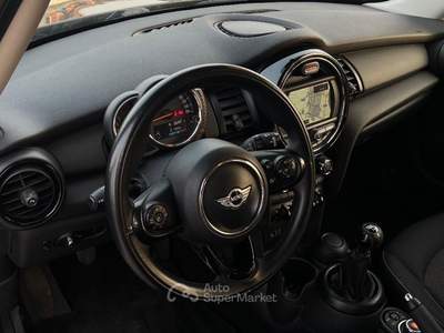 MINI Clubman 1.5 One D Business 5 porte Nero usata Casarano