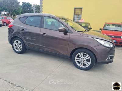Hyundai ix35 2.0 CRDi 184CV High 4WD Style Argento usata Casatisma