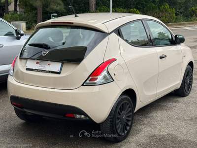Lancia Ypsilon Ypsilon 1.2 69 CV 5p. GPL Ecochic Ele.Bl Beige usata Bernalda