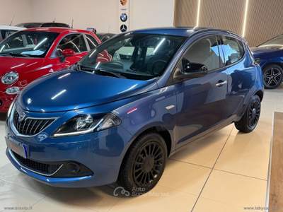 Lancia Ypsilon Ypsilon 1.0 FireFly 5pS&S Hyb. Eco Silv. usata Osio Sopra