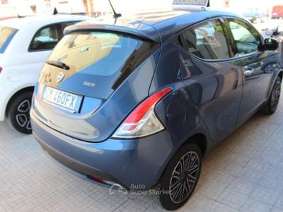 Lancia Ypsilon 1.0 FireFly 5 porte S&S Hybrid Gold Blu/Azzurro usata Trapani