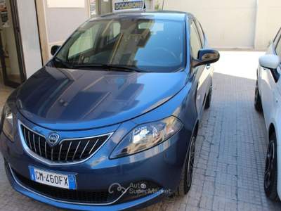 Lancia Ypsilon 1.0 FireFly 5 porte S&S Hybrid Gold Blu/Azzurro usata Trapani