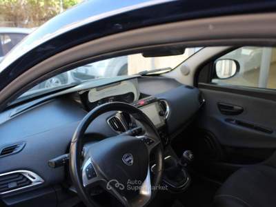 Lancia Ypsilon 1.0 FireFly 5 porte S&S Hybrid Gold Blu/Azzurro usata Trapani