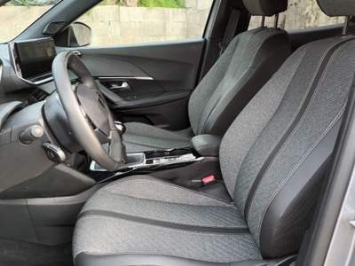 Peugeot 2008 1200 PURETECH ALLURE 100CV CARPLAY VETRI SCURI"17 Argento usata Roma