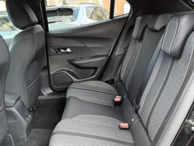 Peugeot 2008 1200 PURETECH ALLURE 130CV EAT8 CARPLAY ITALIA Nero usata Roma