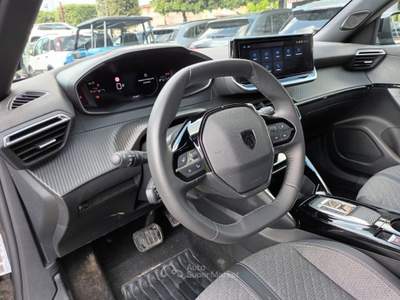 Peugeot 2008 1200 PURETECH ALLURE 130CV EAT8 CARPLAY ITALIA Nero usata Roma