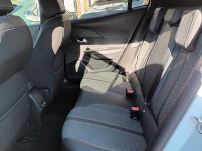 Peugeot 2008 1200 PURETECH ALLURE 130CV EAT8 CARPLAY ITALIA Bianco usata Roma