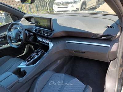 Peugeot 5008 1500 BLUEHDI ALLURE PACK 130CV EAT8 7POSTI ITALIA Nero usata Roma
