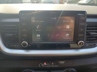 Kia Stonic 1400 MPI ECOGPL URBAN 100CV CARPLAY LED PDC ITALIA Bianco usata Vetralla