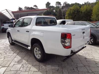 Mitsubishi L200 2300 D DOUBLE CAB 4x4 CARPLAY ITALIANA Bianco usata Vetralla