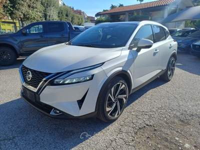 Nissan Qashqai 1300 MHEV TEKNA+ 158CV AUT TETTO CAM360° ITALIA Bianco usata Vetralla