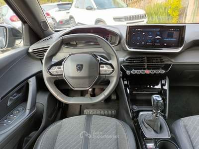 Peugeot 2008 1200 PURETECH ALLURE 100CV CARPLAY VETRI SCURI"17  Nero usata Vetralla