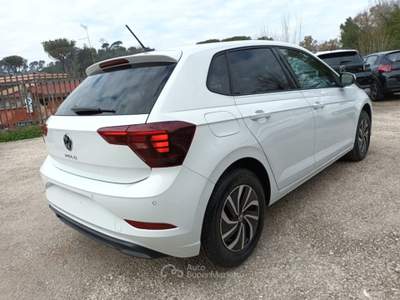 Volkswagen Polo 1000 TSI EDITION PLUS 95CVCARPLAY CAM VETRSCUR ITA Bianco usata Vetralla